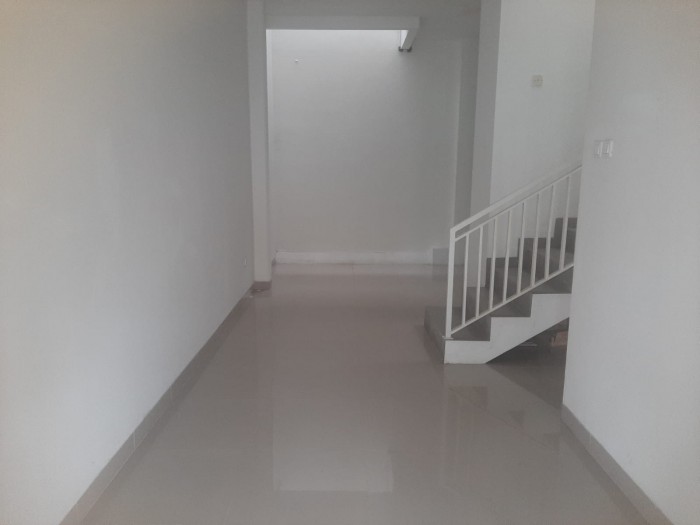 Rumah Disewakan di Taman Simpruk Lippo Cikarang